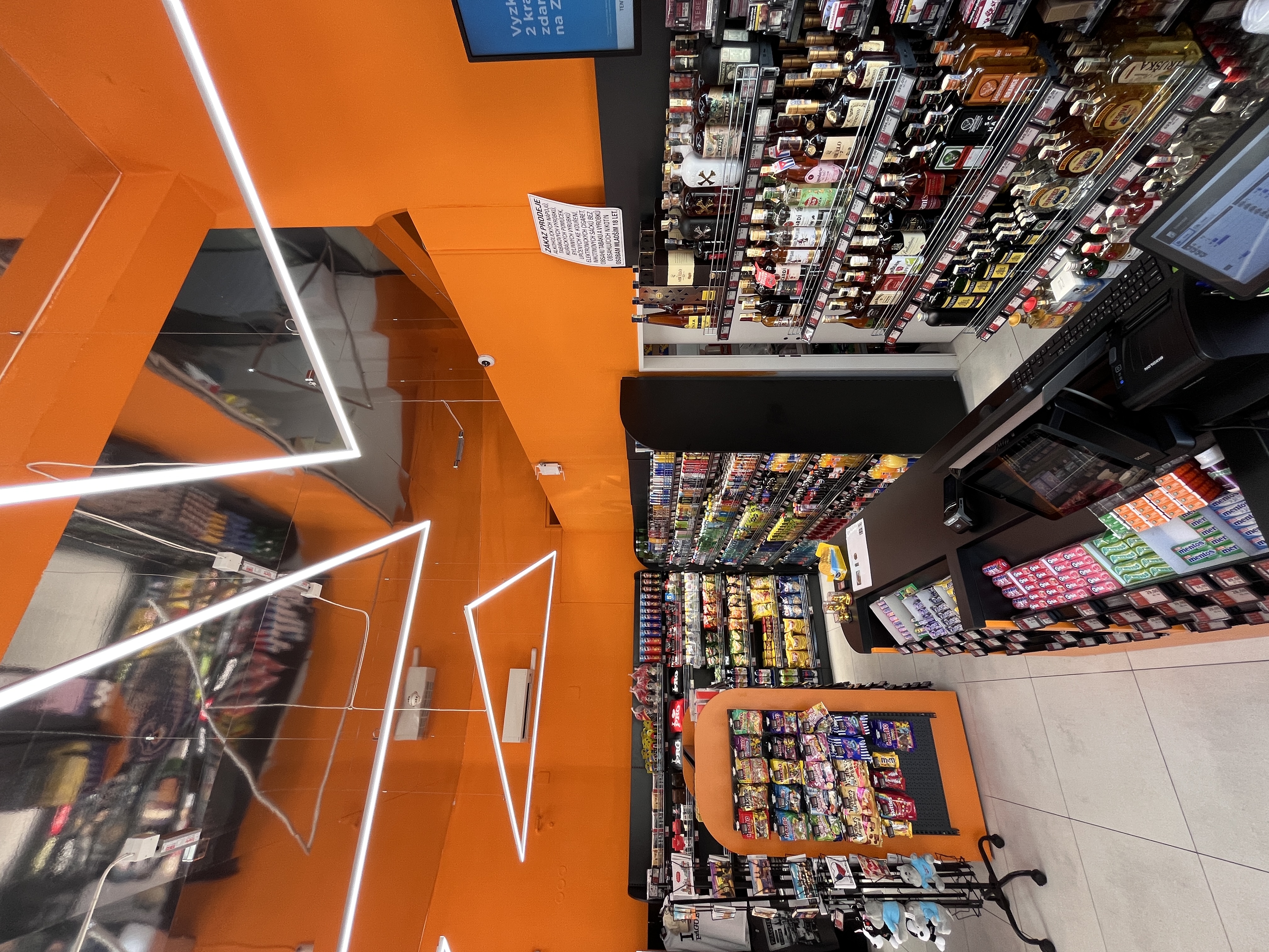 Pitstop Kaprova interior